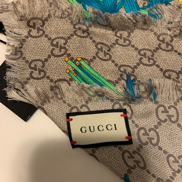 GUCCI SILK SCARF - Picture 5 of 5